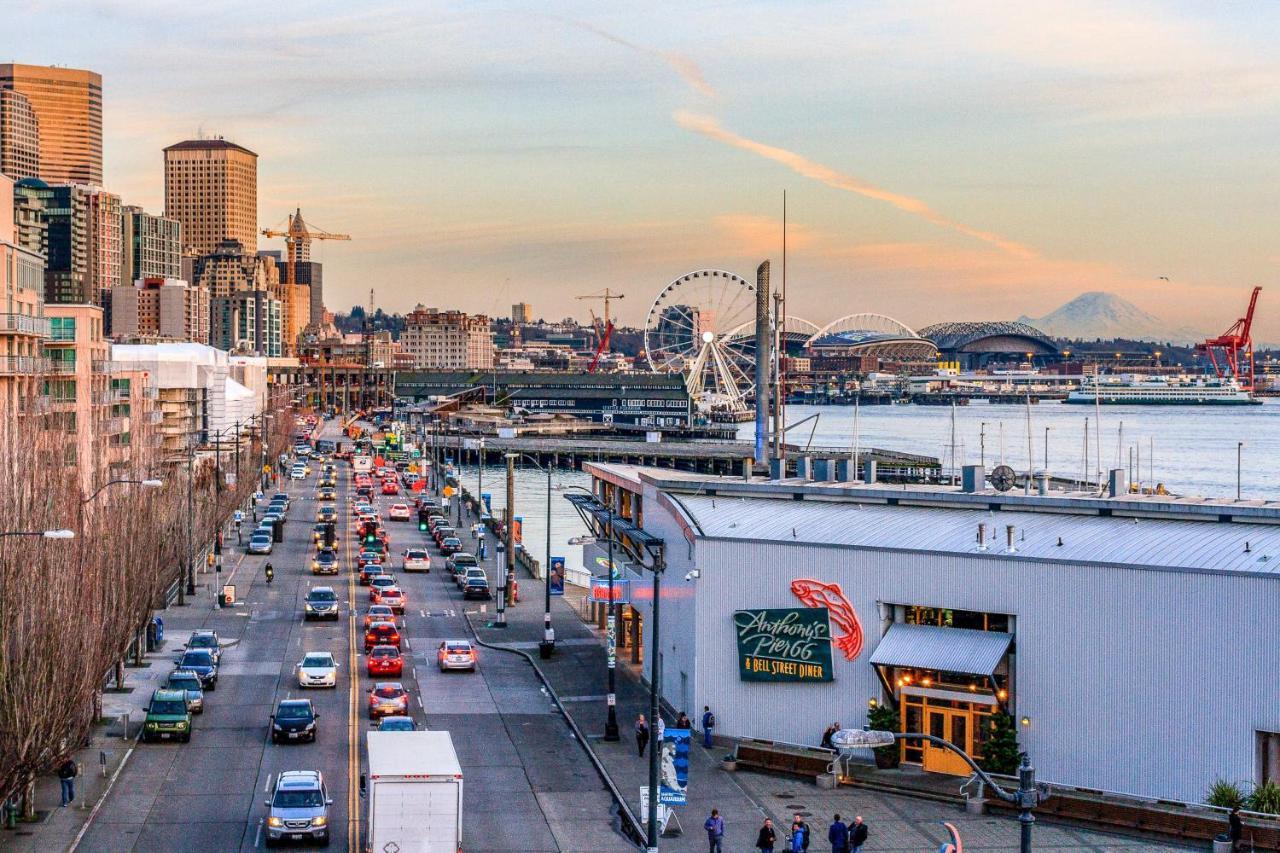 Apartment Belltown Court Sunset