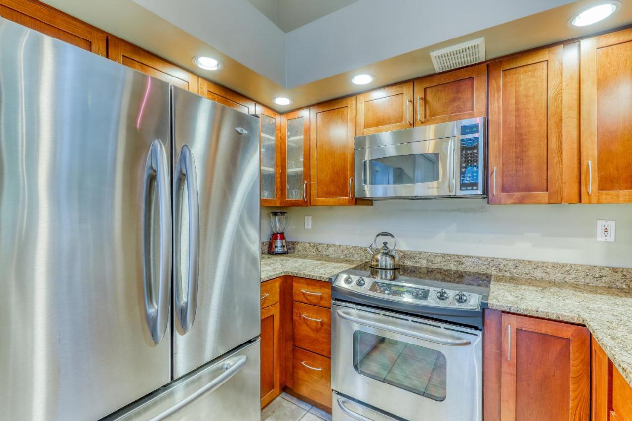 Belltown Court Sunset Apartment Seattle